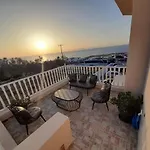 Hébergement de vacances Amarie House With Sea View & Sunset View