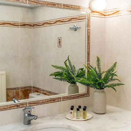 Amarie House With Sea View & Sunset View Holiday home *